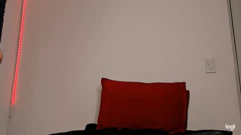 enmanuelgutierrez40 online show from January 11, 7:14 am