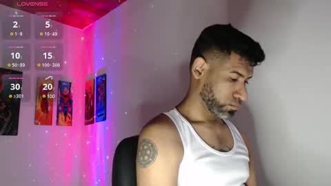 enriblack92 online show from December 18, 3:33 pm