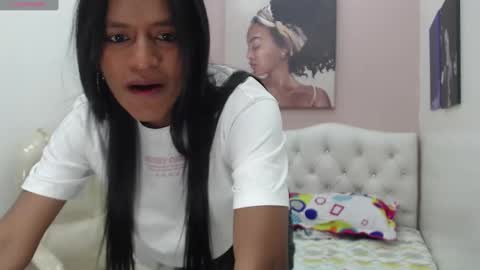 Snapshot of enyelin chatting on September 14, 12:28 pm Enyenlina online show from September 14, 12:28 pm