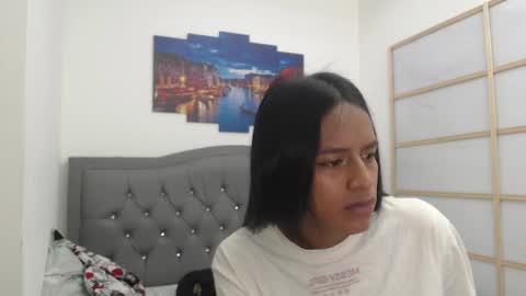 Snapshot of enyelin chatting on October 5, 12:24 pm Enyenlina online show from October 5, 12:24 pm