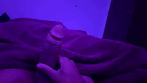 enzo97kat online show from December 2, 10:52 pm