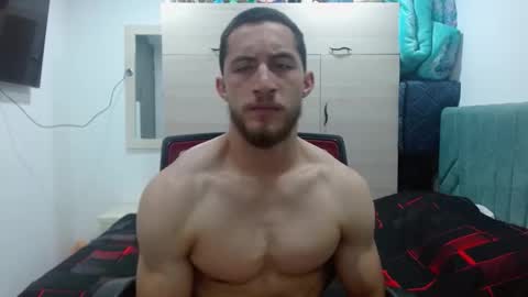 Snapshot of enzo_savage chatting on October 6, 6:26 pm enzo_savage online show from October 6, 6:26 pm