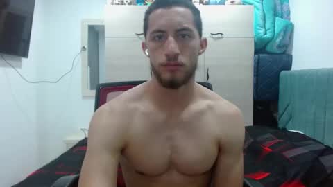 Snapshot of enzo_savage chatting on October 8, 6:58 pm enzo_savage online show from October 8, 6:58 pm