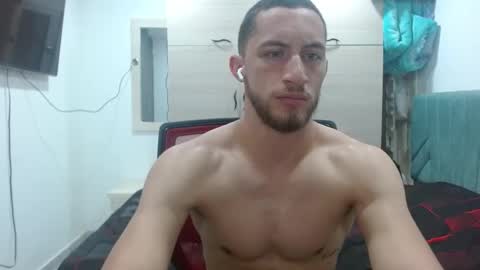Snapshot of enzo_savage chatting on September 20, 6:00 pm enzo_savage online show from September 20, 6:00 pm