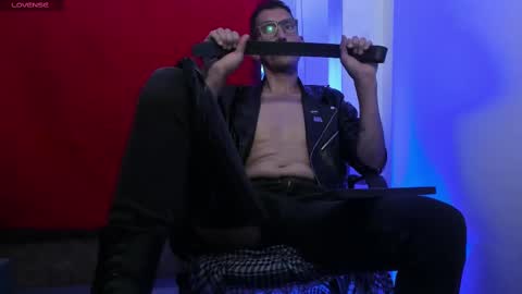 Snapshot of enzopratt chatting on February 28, 4:54 am Enzo Pratt online show from February 28, 4:54 am