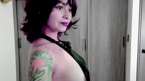 Snapshot of ephemeral_hot chatting on October 8, 8:37 pm Leyla online show from October 8, 8:37 pm