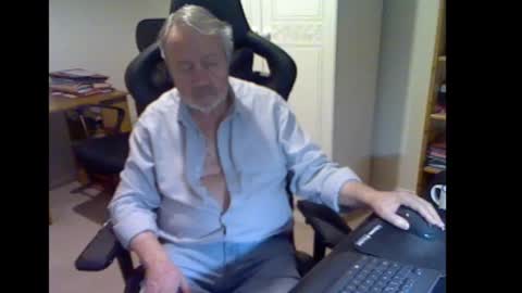 erasmus_d online show from March 26, 6:57 pm