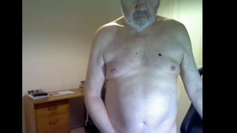 erasmus_d online show from February 11, 6:45 pm