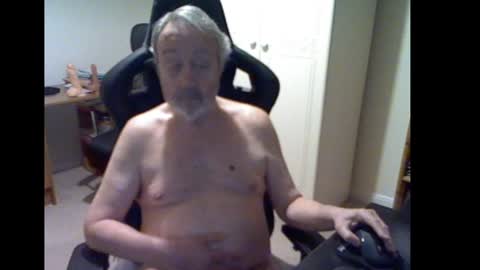 Snapshot of erasmus_d chatting on February 3, 6:49 pm erasmus_d online show from February 3, 6:49 pm