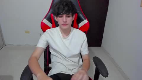 eren_tatakae online show from April 11, 3:55 am