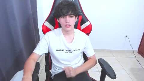 eren_tatakae online show from October 24, 6:19 pm