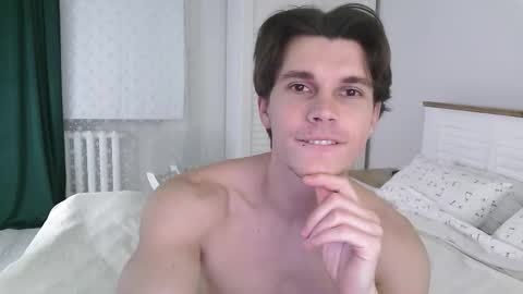 Eric Crush online show from February 2, 3:48 am