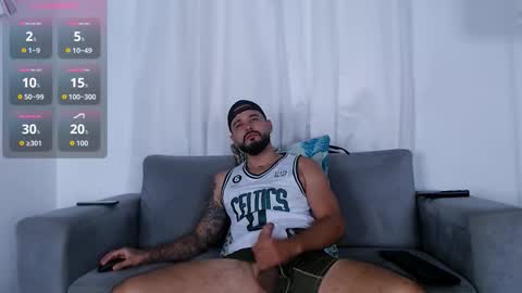 Snapshot of eric_evans1 chatting on September 17, 7:06 pm Eric Evans online show from September 17, 7:06 pm