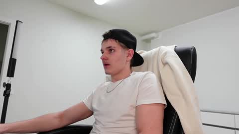    online show from October 31, 5:24 pm