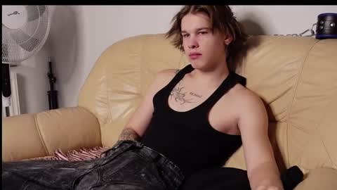    online show from December 11, 2:44 pm