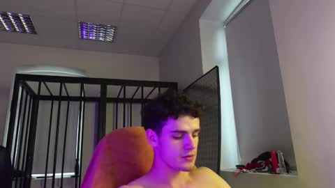    online show from October 5, 2:02 pm