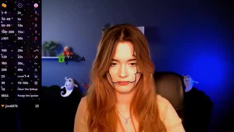 Snapshot of erica_breeze chatting on October 22, 8:32 pm your dear Erica online show from October 22, 8:32 pm