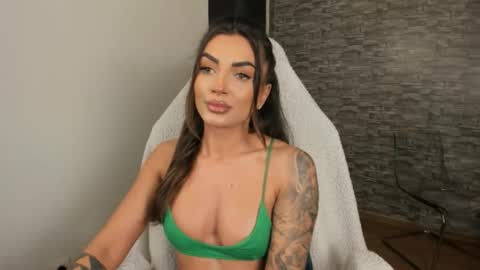 Riaaa online show from October 17, 5:11 am