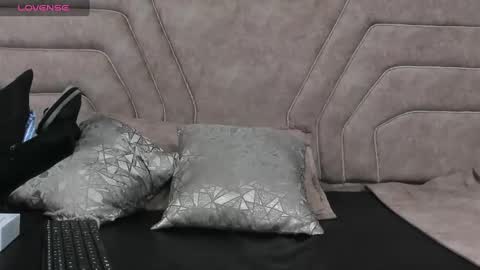 Erick online show from March 5, 8:21 pm