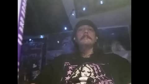 ericlovestacos online show from February 24, 5:11 am