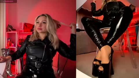 Snapshot of erika_kirman chatting on February 16, 12:43 pm Erika online show from February 16, 12:43 pm