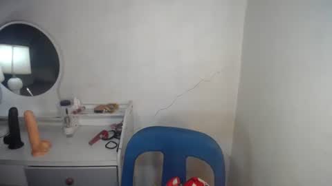 erika_madrigal online show from September 23, 9:10 pm