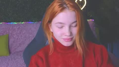 Snapshot of erikabrian chatting on October 3, 1:37 am erikabrian online show from October 3, 1:37 am