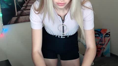 Erika online show from March 3, 3:54 pm