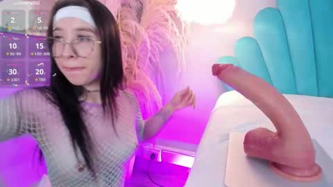 Eri  online show from November 27, 9:00 pm