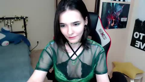 Erin No. Eri. Eri-Cherry  online show from July 12, 10:51 am