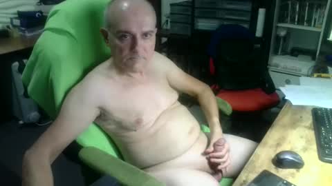 Snapshot of ernello chatting on September 14, 7:37 pm ernello online show from September 14, 7:37 pm