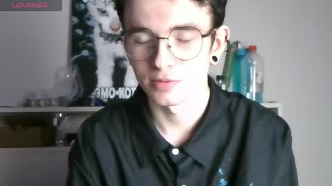 Ernest online show from April 14, 5:38 pm