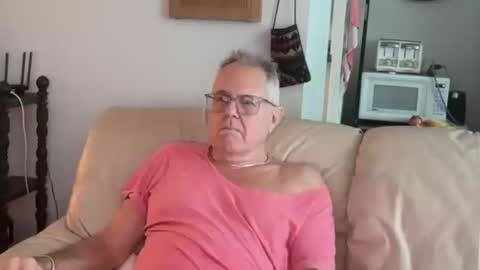 eros online show from October 16, 9:57 pm