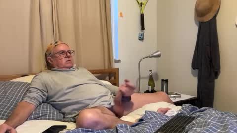 eros online show from March 6, 11:09 pm