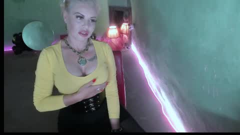 Eve online show from April 10, 7:07 pm