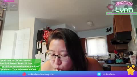 Snapshot of eroticalynn chatting on September 30, 7:24 pm Lynn online show from September 30, 7:24 pm