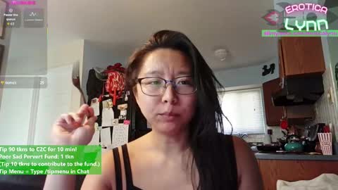 Snapshot of eroticalynn chatting on September 26, 7:00 pm Lynn online show from September 26, 7:00 pm