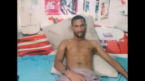 Liam online show from March 31, 7:25 pm