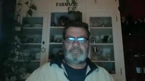 Erwins room welcome sound on online show from January 11, 2:41 am