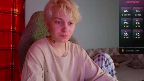 esajukyy online show from February 21, 4:26 pm