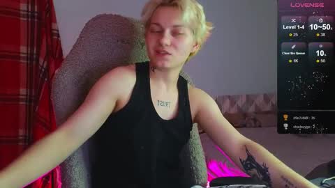 esajukyy online show from February 3, 1:08 pm