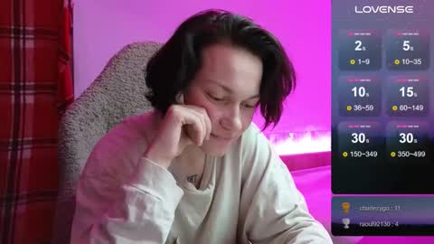 esajukyy online show from September 12, 4:20 pm