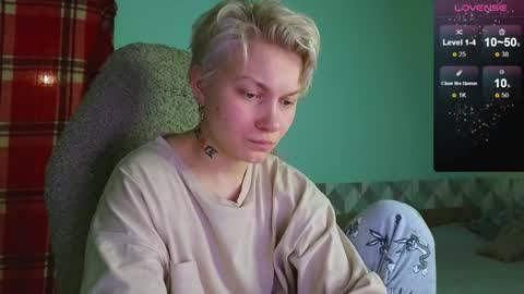 esajukyy online show from January 2, 12:35 pm