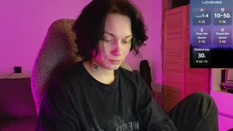 esajukyy online show from February 13, 1:47 pm