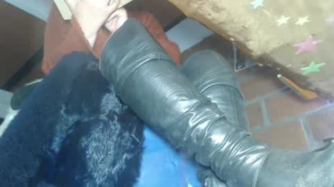 Eskela911 online show from January 17, 1:04 am