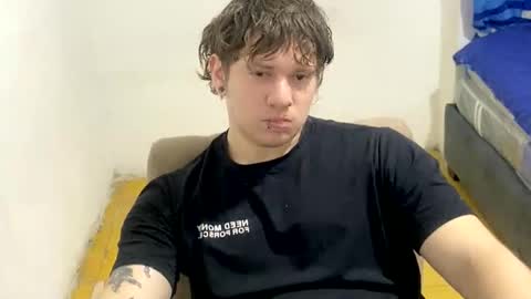 eskol212 online show from March 3, 5:31 pm