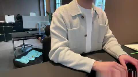 eskp online show from January 14, 11:40 am