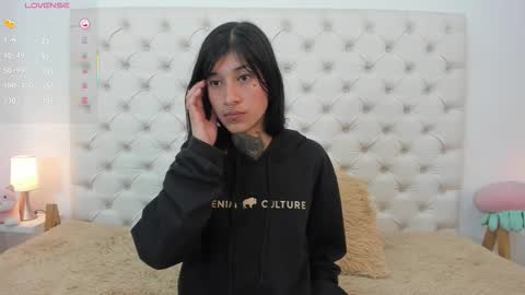 Snapshot of esmeralda_06 chatting on September 20, 4:43 pm esmeralda online show from September 20, 4:43 pm