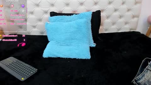 esmeralda  online show from February 16, 3:32 pm