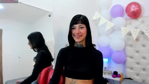 Snapshot of esmeralda_06 chatting on October 10, 6:14 pm esmeralda online show from October 10, 6:14 pm